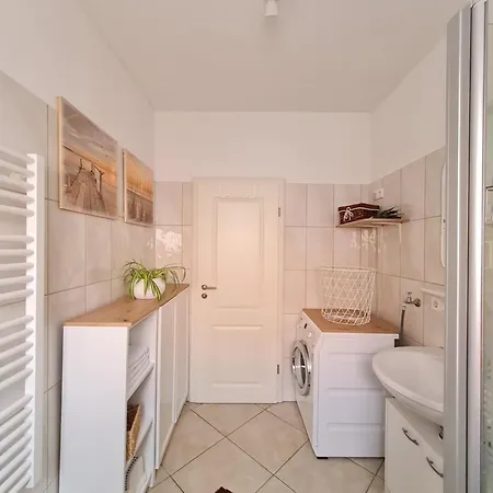 Am Huenenweg Apartment